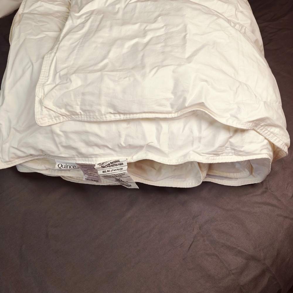Quince Full Queen White Down Alternative Comforter 100% Cotton cover - Picture 2 of 5
